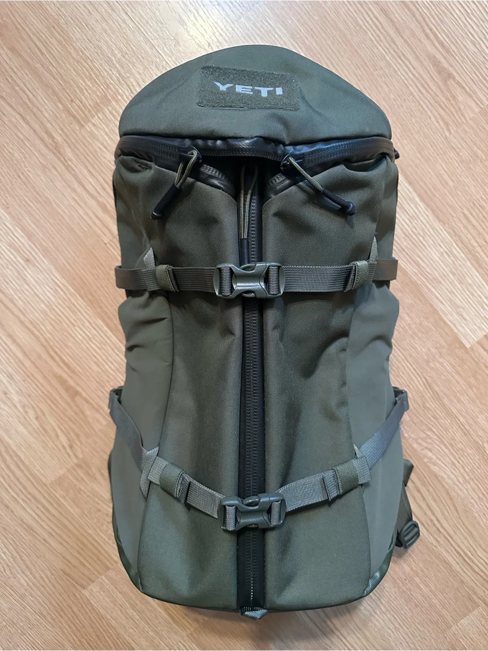 YETI RANCHERO 22L EVERYDAY CARRY BACKPACK – Olive Green